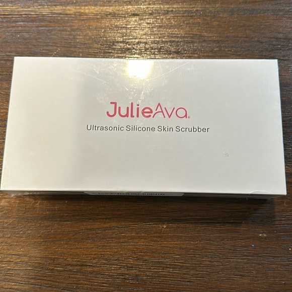 Ultrasonic Silicone Skin Scrubber New - Picture 4 of 8